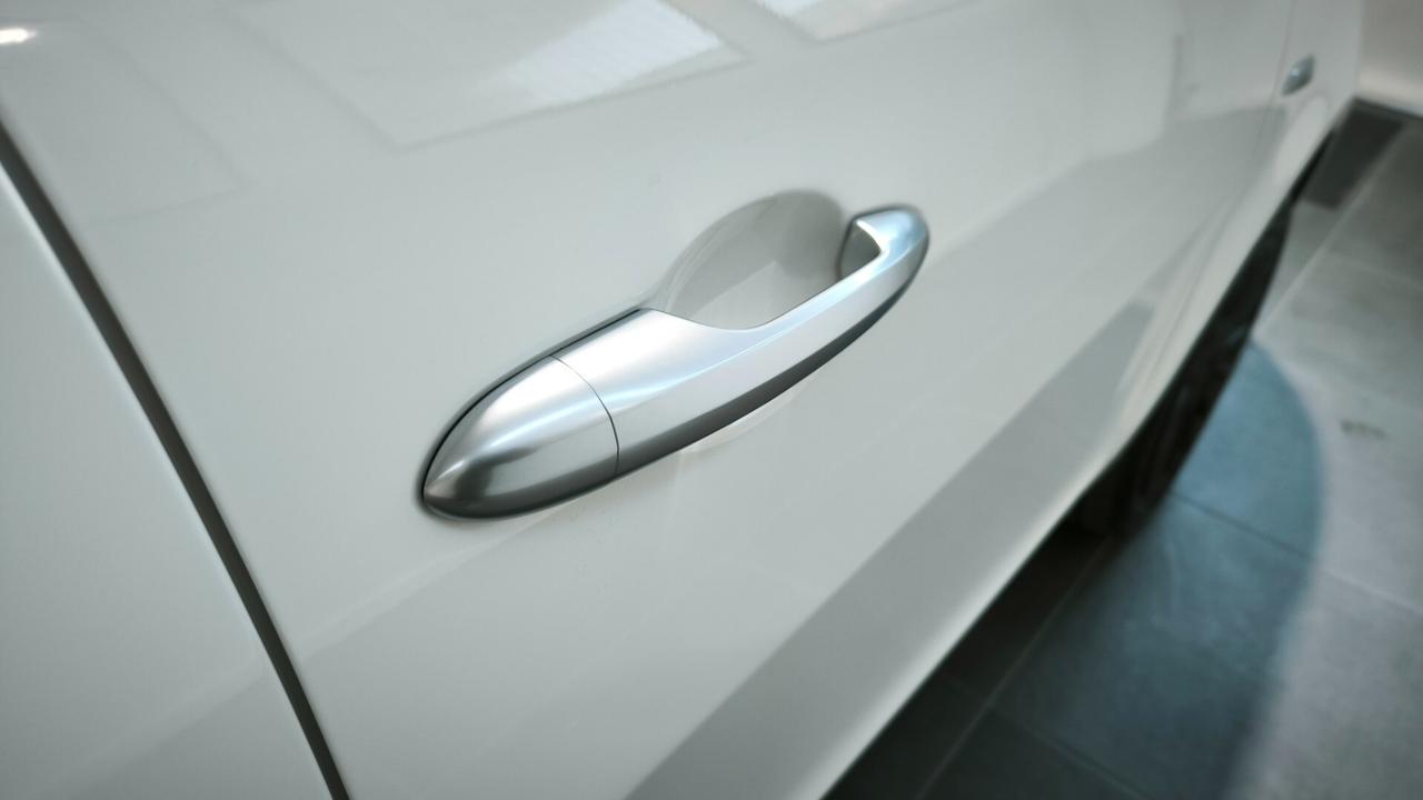 Lancia Ypsilon 1.0 FireFly 5 porte S&S Hybrid Silver Plus