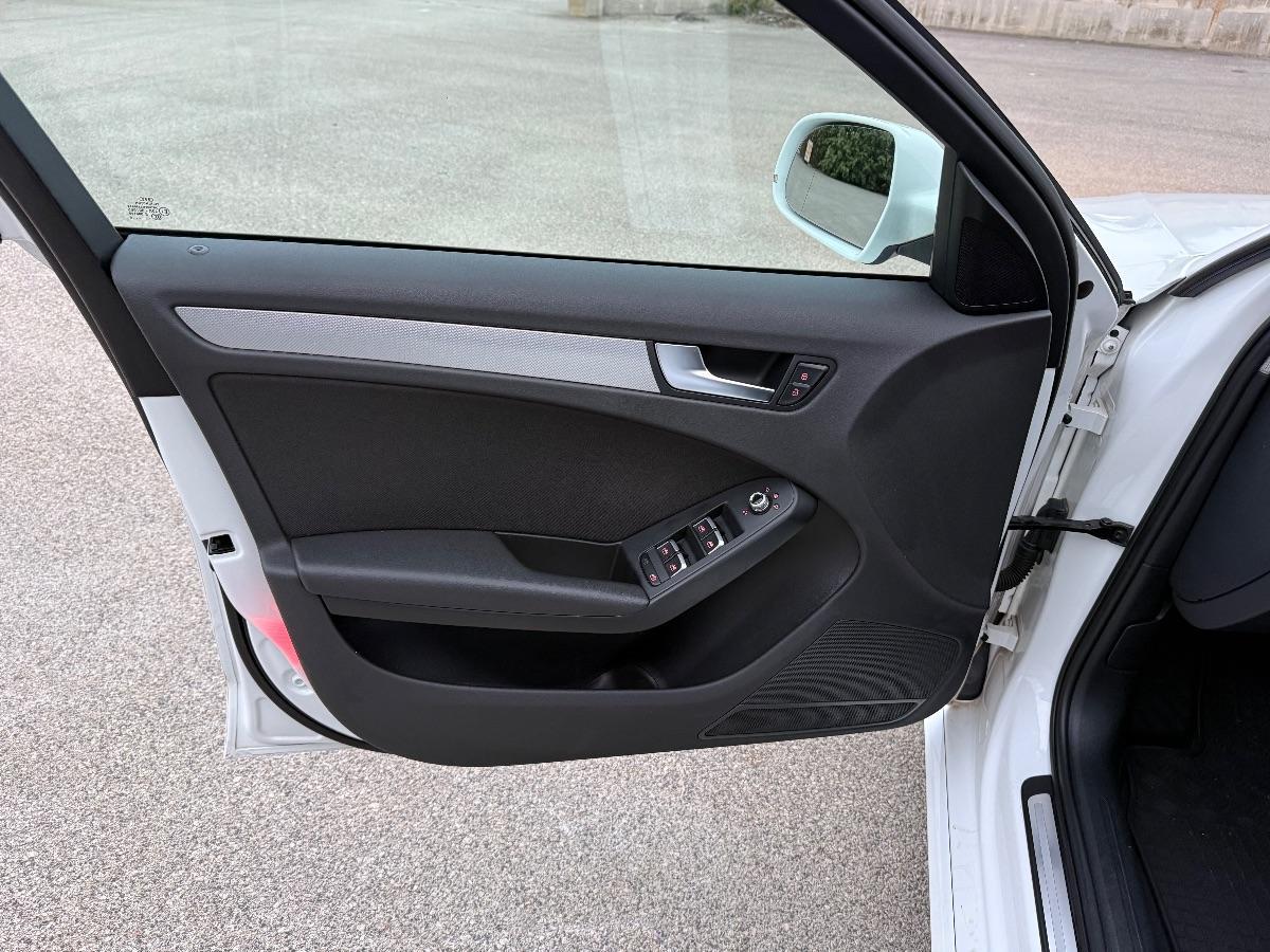 AUDI - A4 Avant - 2.0 TDI ultra 163CV Advanced S-line