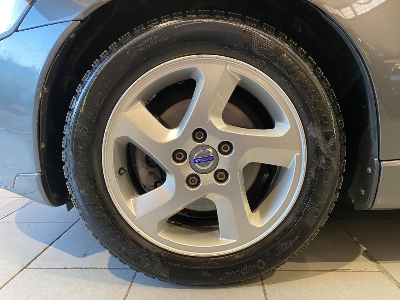 Volvo V50 1.6D 2012 • Spaziosa e sicura