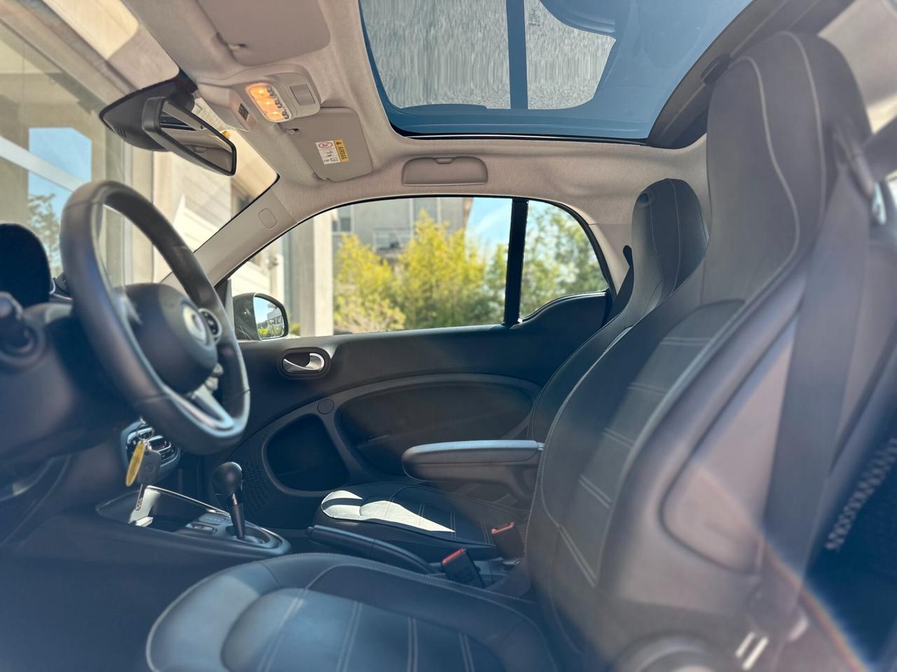 Smart ForTwo EQ Prime, Fari full led, Telecamera