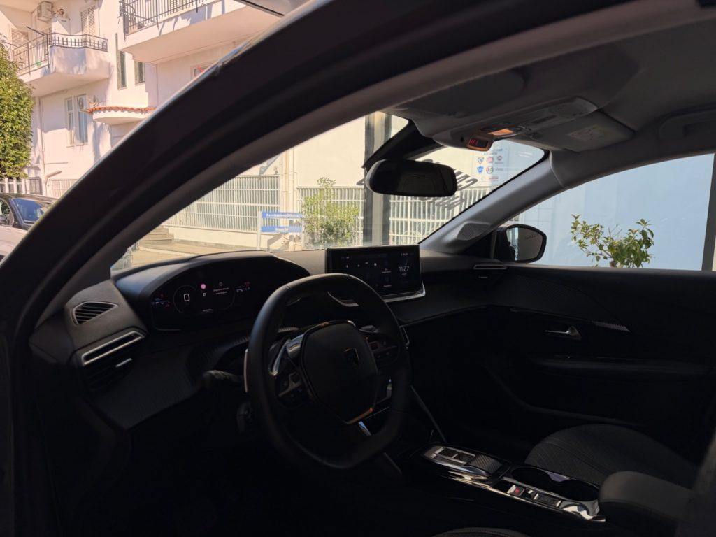 Peugeot 208 Hybrid 110 e-DCS6 Allure da €199,00 mensili