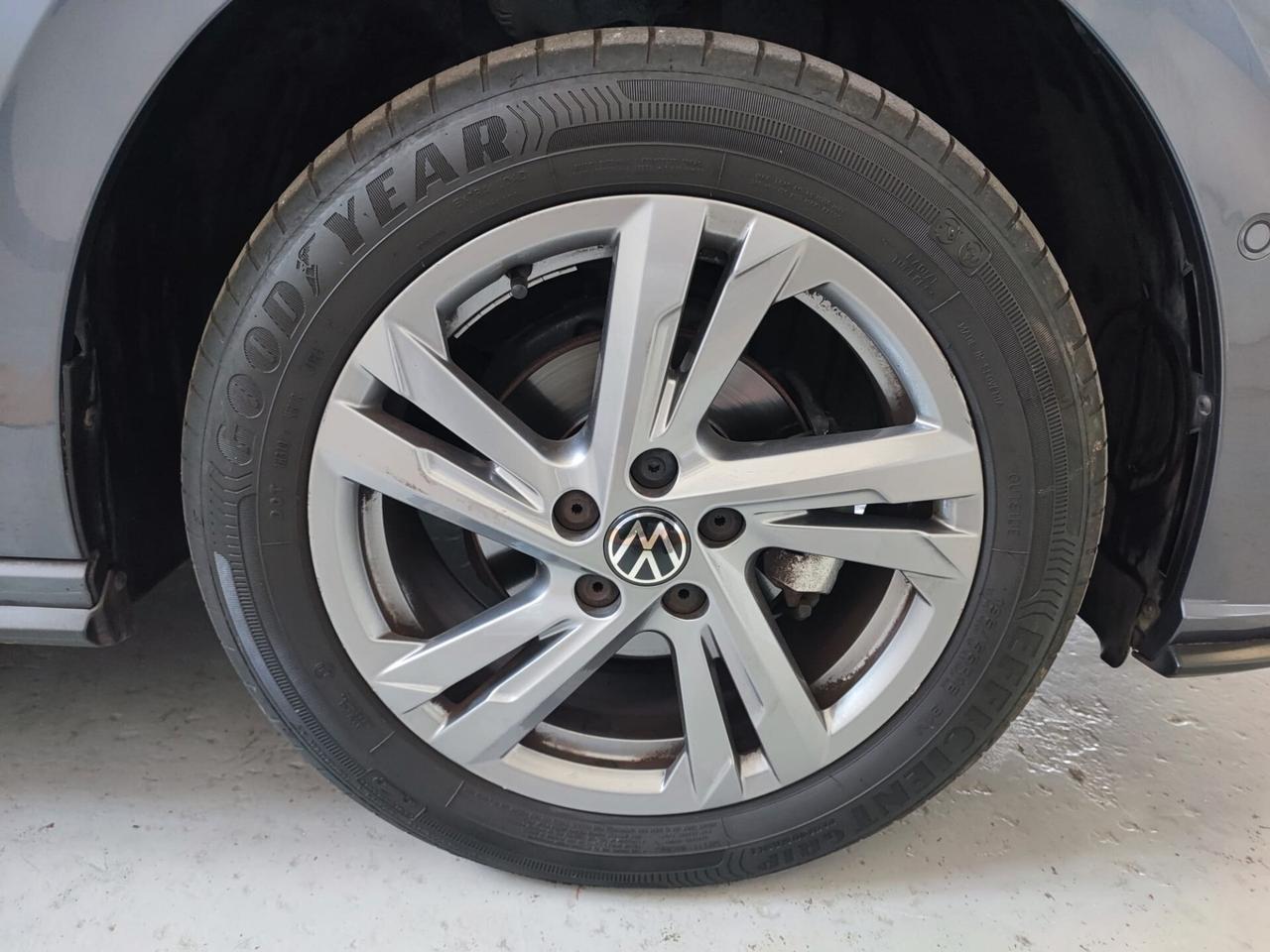 Volkswagen Polo 1.0 TSI DSG R-Line