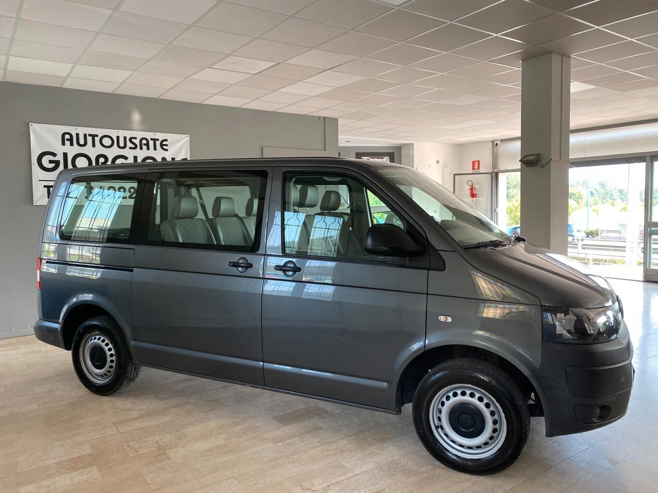 Volkswagen Transporter Multivan Caravelle 2.0 Euro 5A 9 Posti