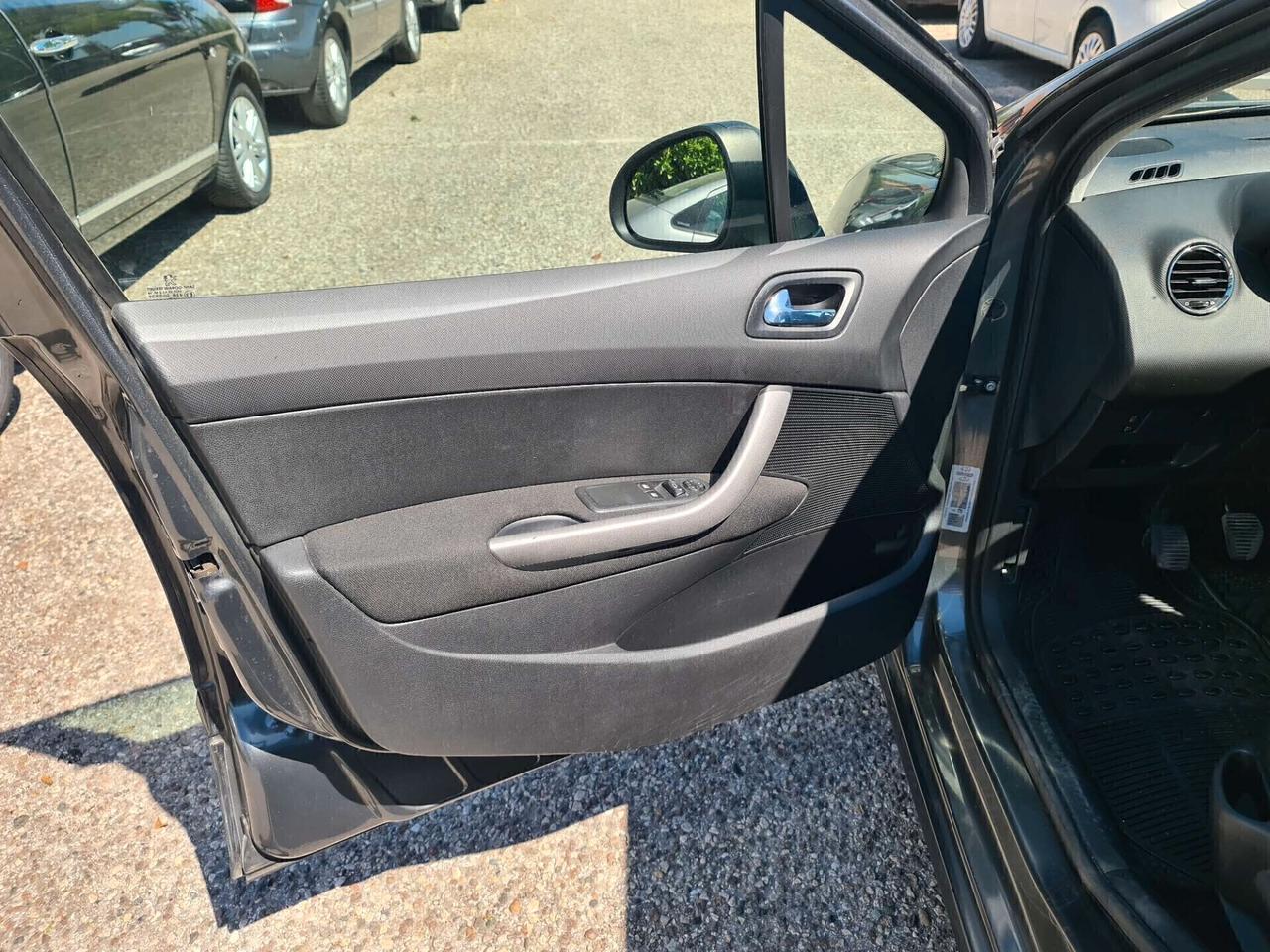 Peugeot 308 1.6 8V HDi 93CV SW Tecno Neopatentati