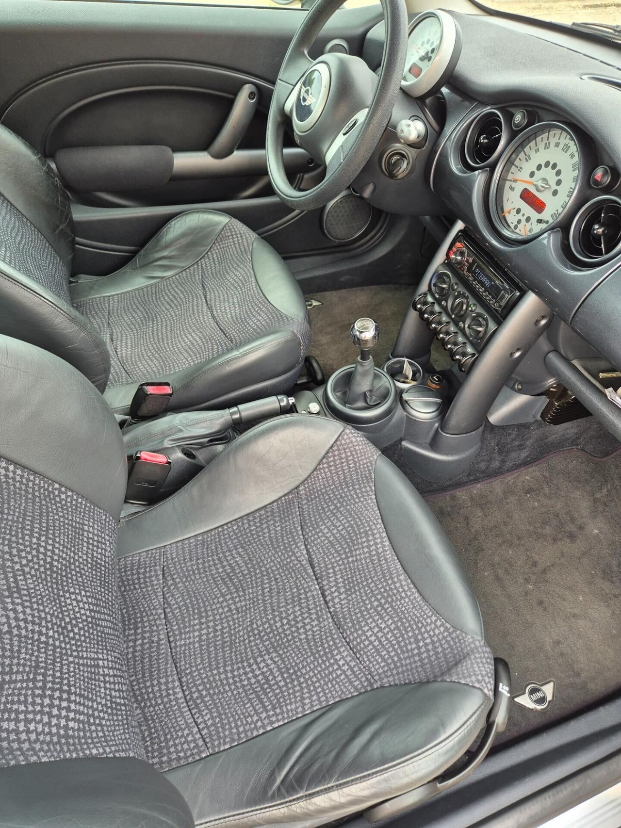 Mini 1.6 16V One neopatentati