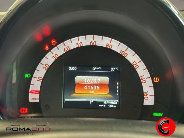 SMART ForTwo EQ cabrio TETTO APPLE CAR PLAY TELECAMERA