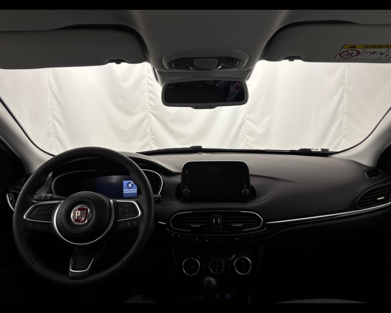 FIAT Tipo 5p 1.5 t4 hybrid Cross 130cv dct