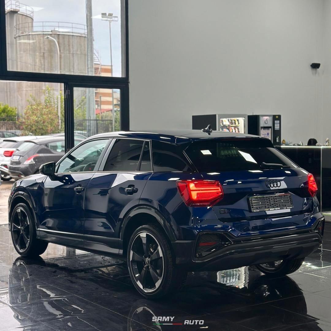 Audi Q2 30 TDI Identity Black
