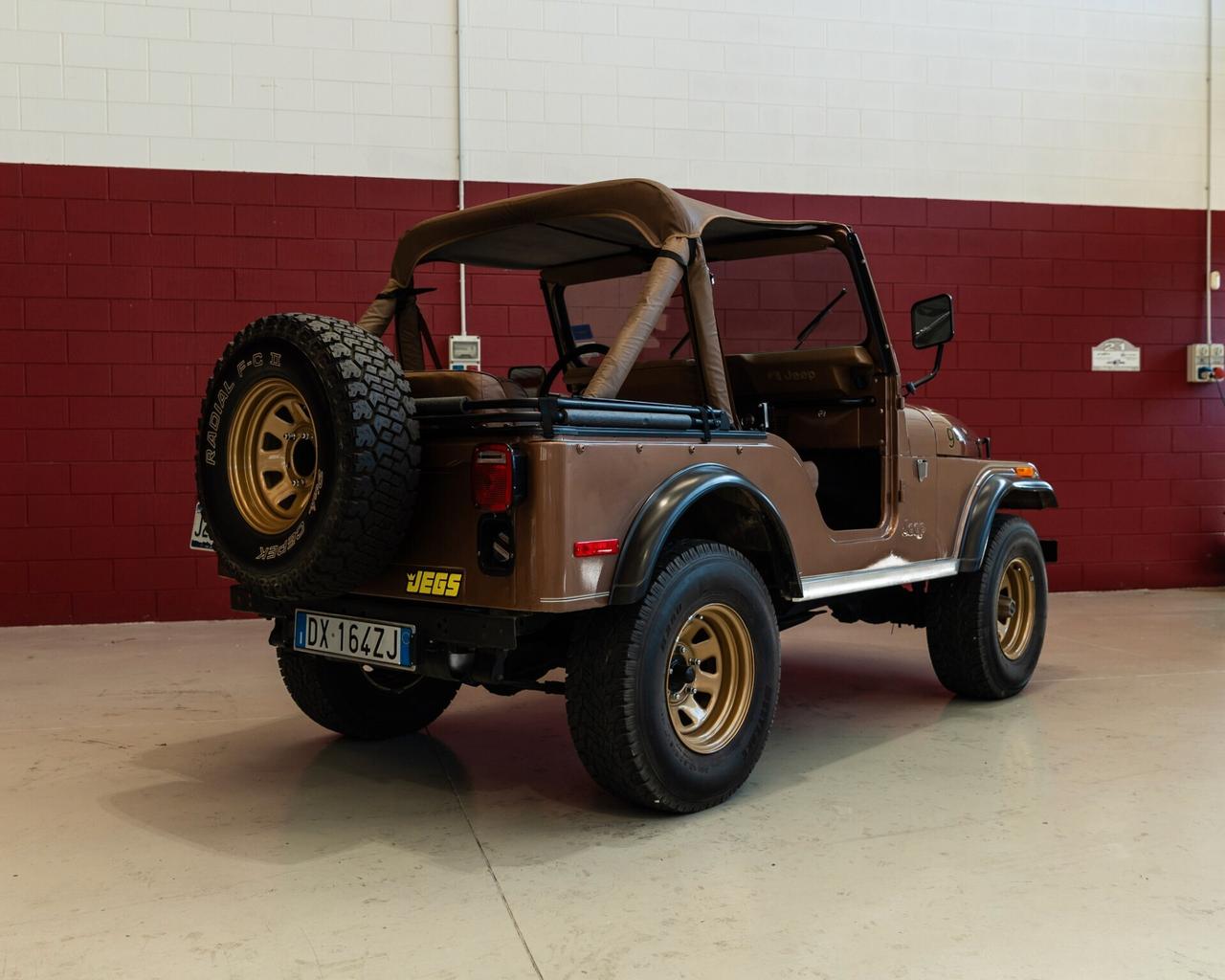 CJ-5 Golden Eagle V8 304 del 1979
