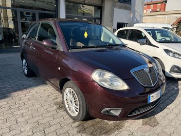 Lancia Ypsilon 1.3 MJT 75 CV Oro