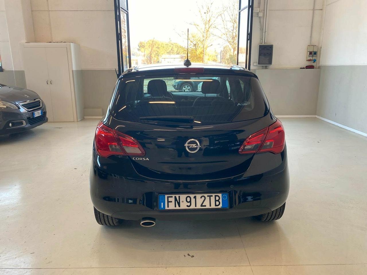 Opel Corsa 1.4 90CV GPL Tech 5 porte Innovation