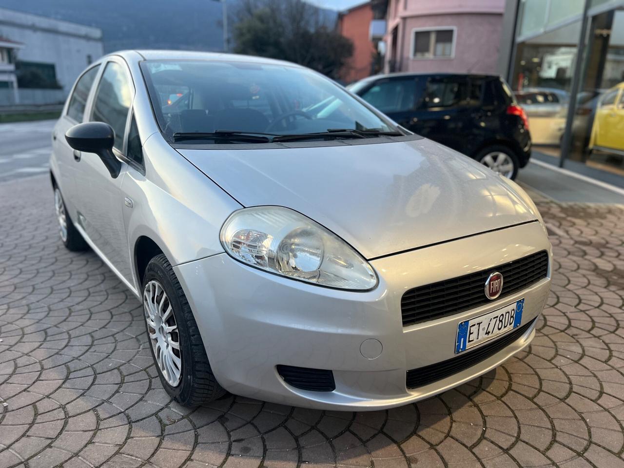 Fiat Grande Punto 1.2 benz - GARANZIA 12 MESI