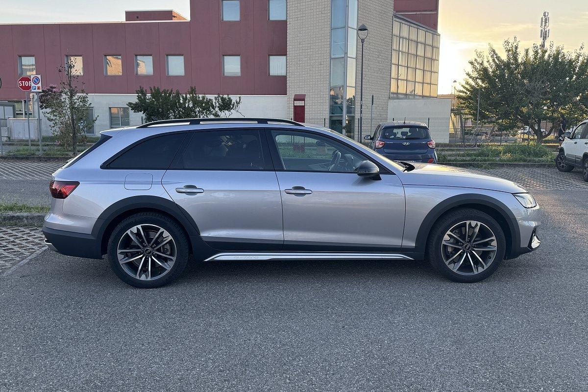 AUDI A4 allroad 45 TFSI 265 CV S tronic Identity Contrast