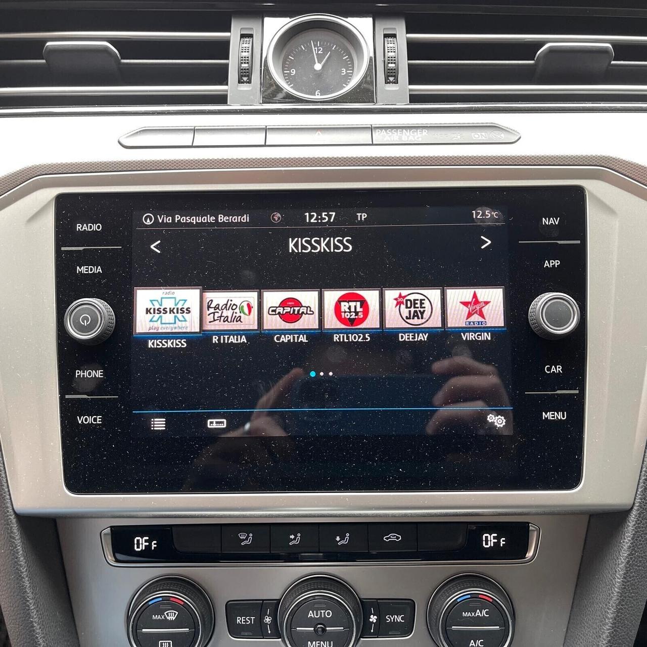 Volkswagen Passat 1.6 TDI 120cv DSG Executive