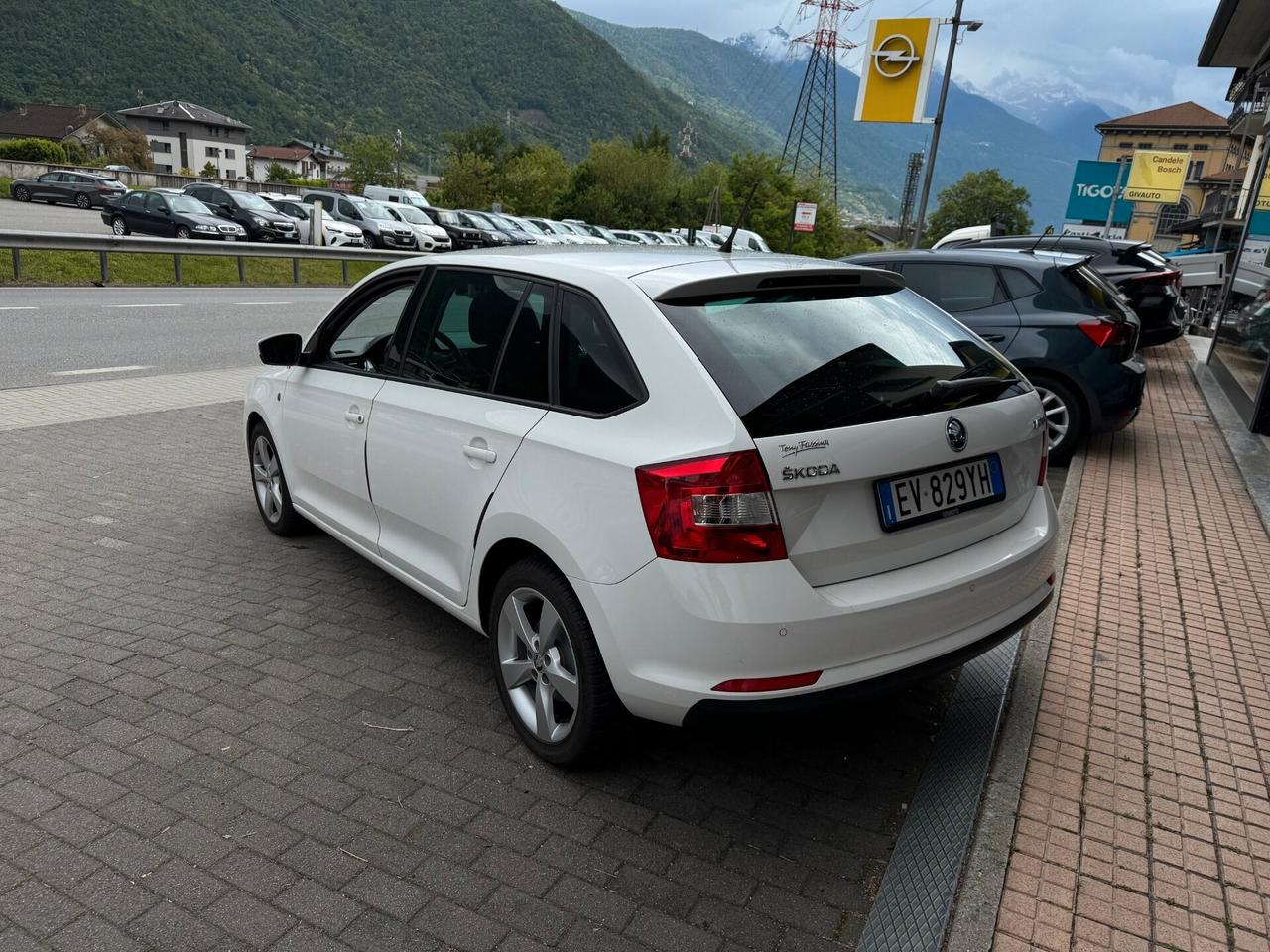 SKODA RAPID 1.6cc 105CV NEOPATENTATI