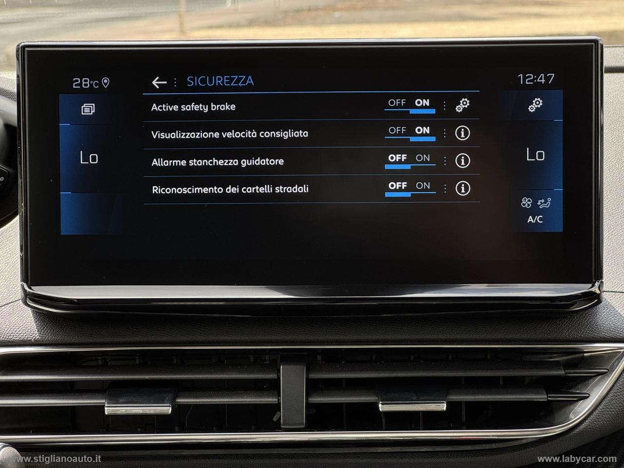 PEUGEOT 3008 BlueHDi 130 S&S EAT8 Allure Pack