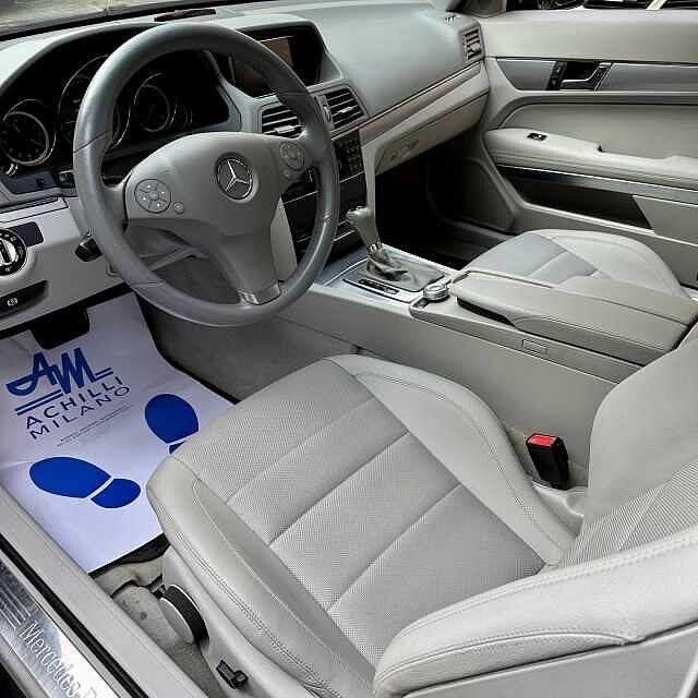 Mercedes-Benz Classe E Cpé E 250 CGI Coupé BlueEFFICIENCY Avantgarde