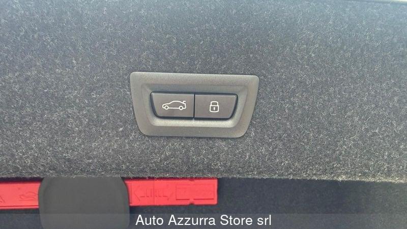 BMW M3 Berlina M3 Competition xDrive auto