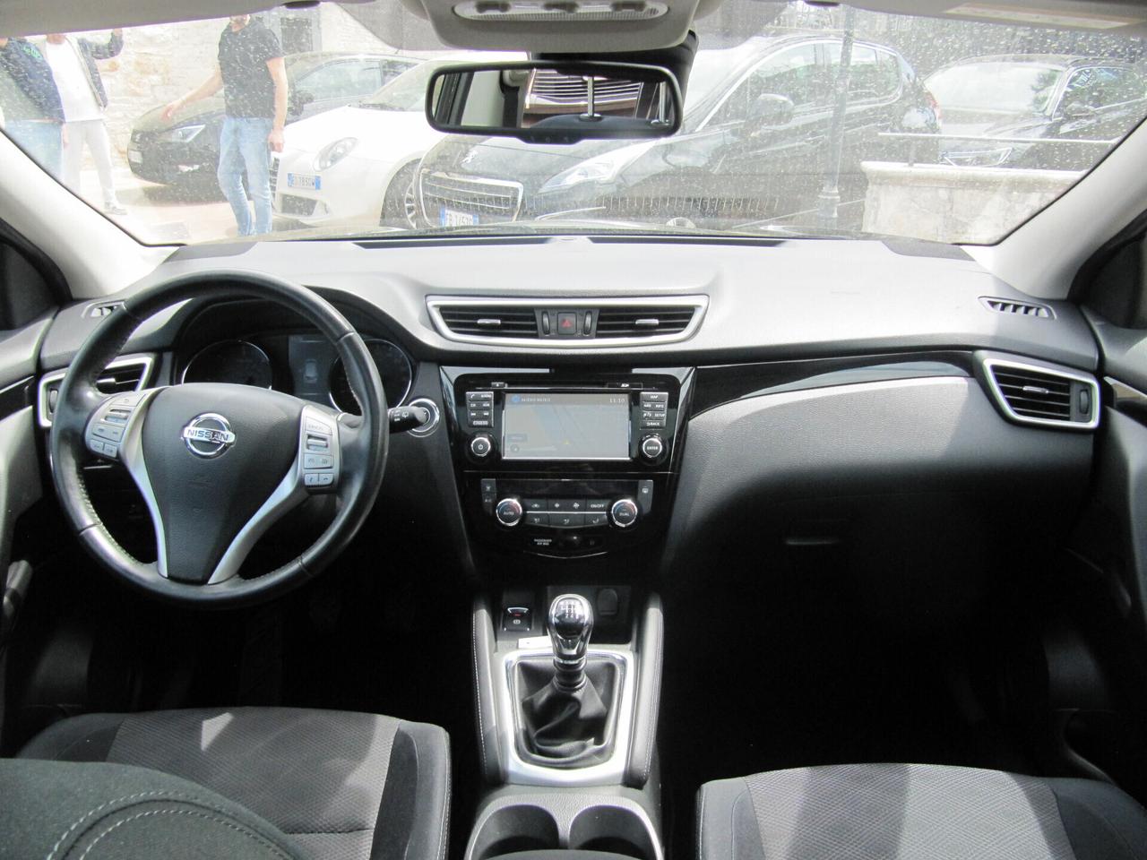 Nissan Qashqai 1.6 dCi 4WD Tekna tetto panoramico