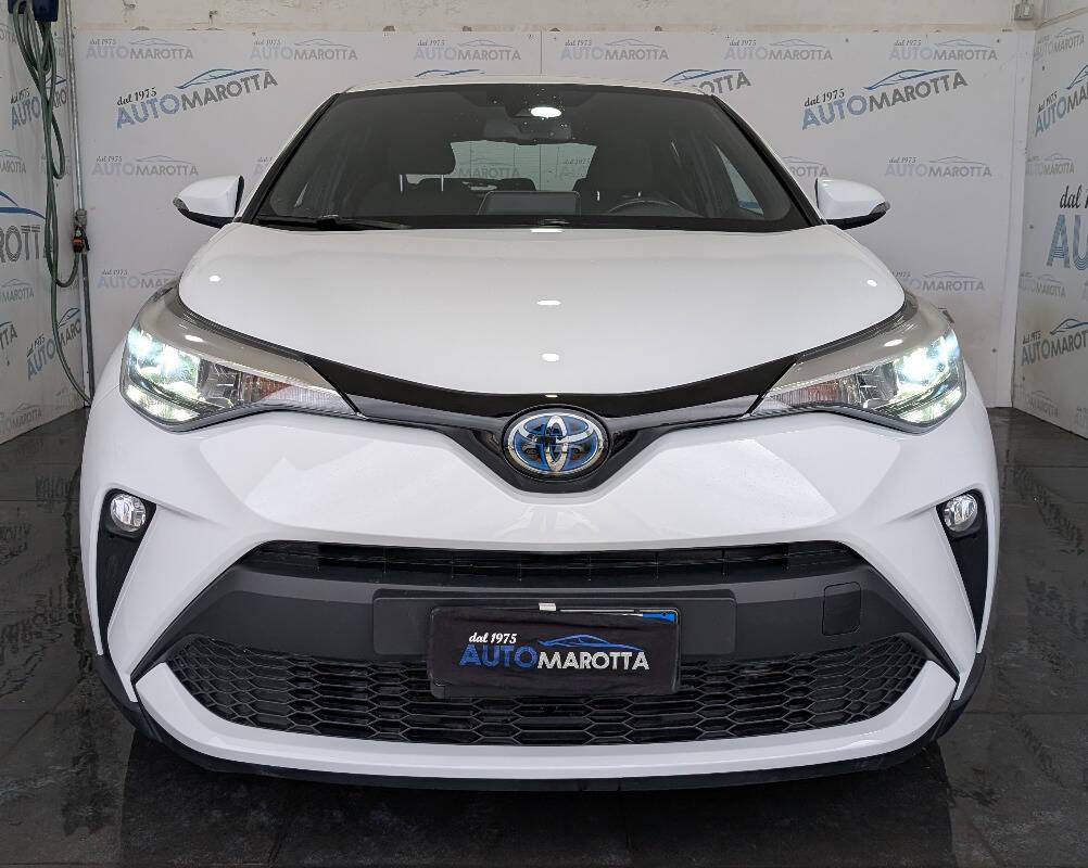 Toyota C-HR 1.8h Business e-cvt AUTOCARRO N1 !