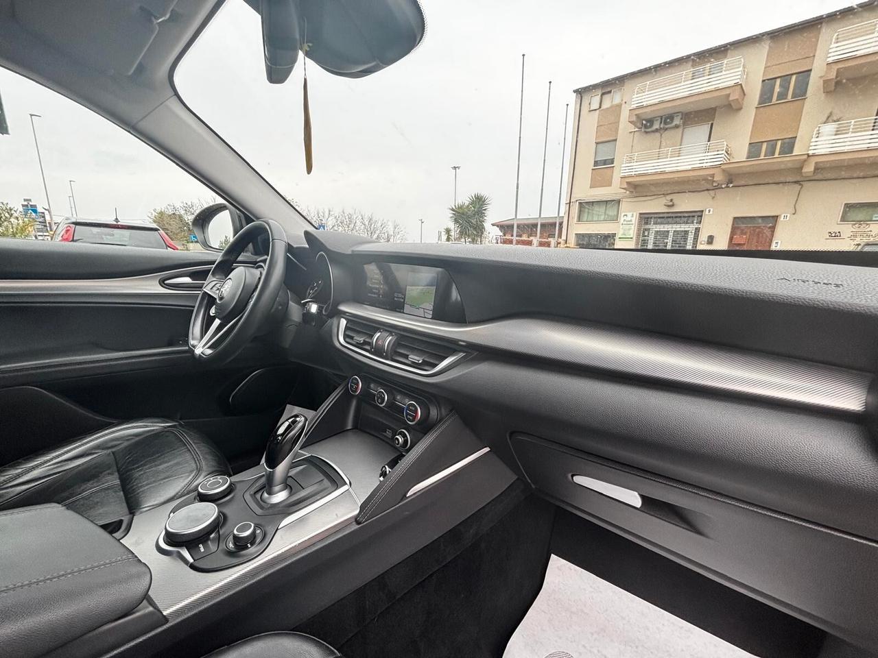 Alfa Romeo Stelvio 2.2 Turbodiesel 210 CV AT8 Q4 Executive