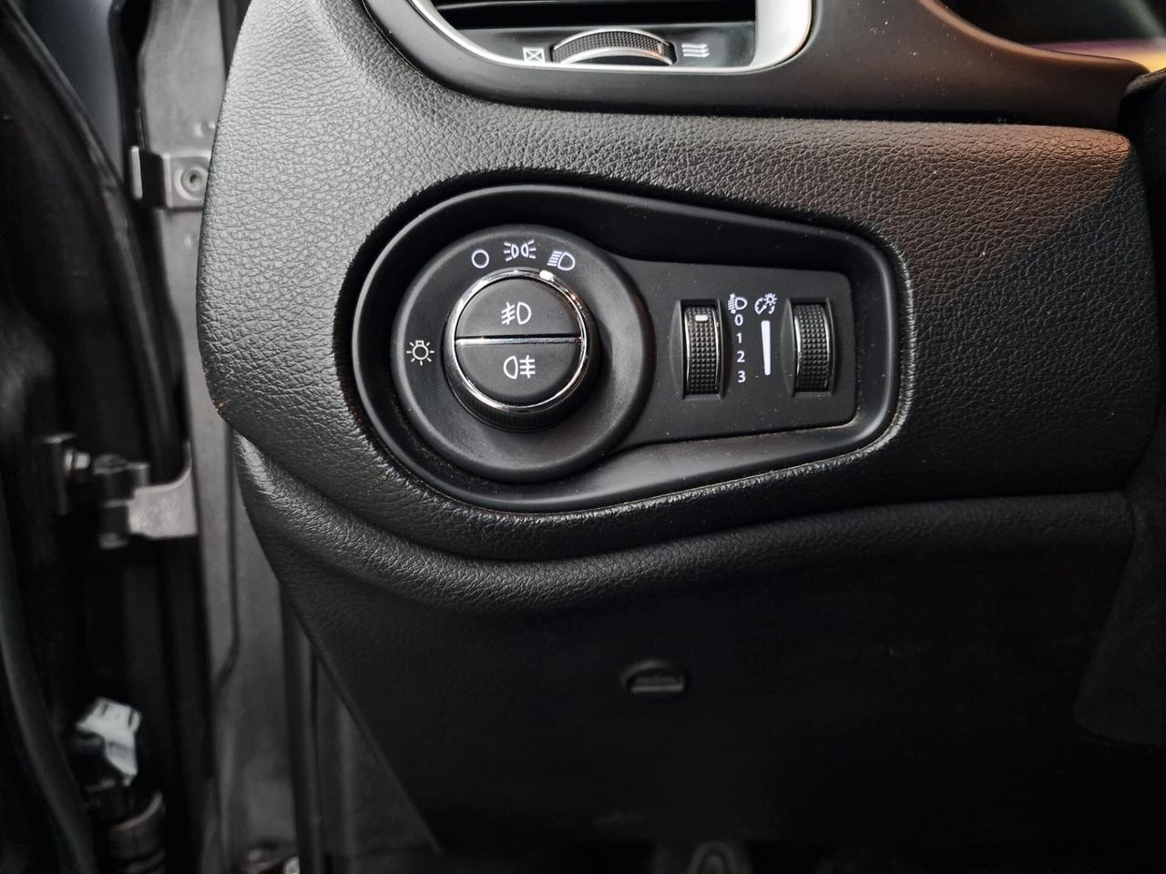 Jeep Renegade 1.6 Mjt DDCT 120 CV Limited