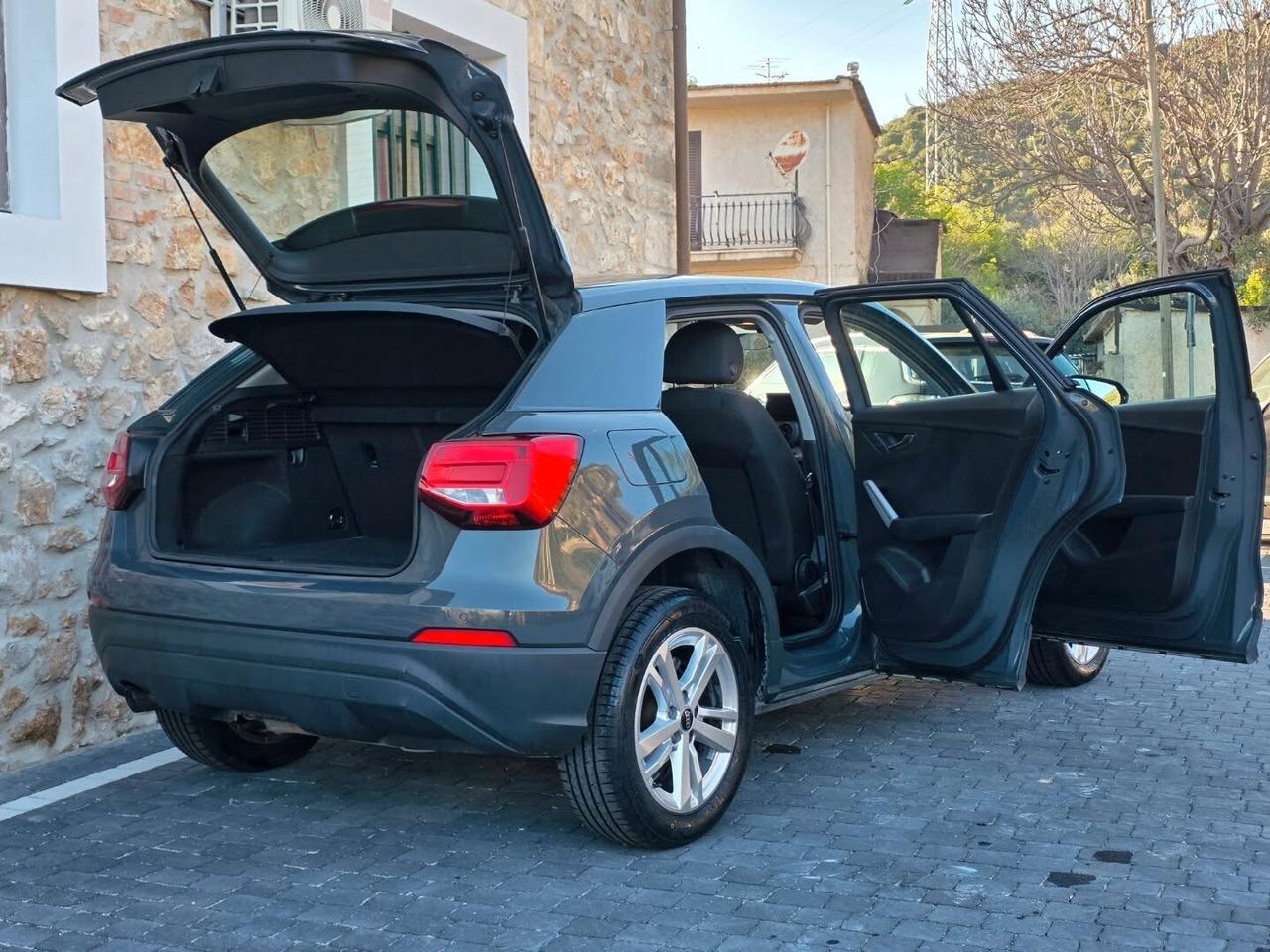 Audi Q2 1.6 TDI S tronic Business