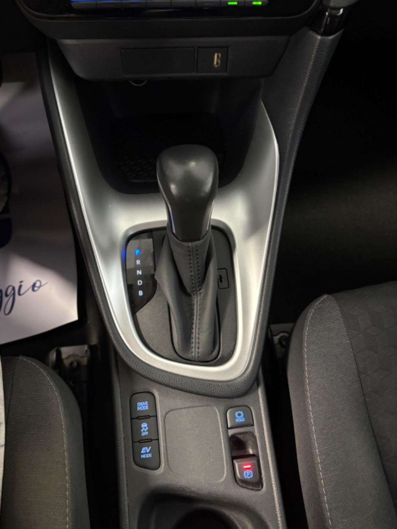 Toyota Yaris 1.5 Hybrid 5 porte Trend FULL LED PREZZO REALE!
