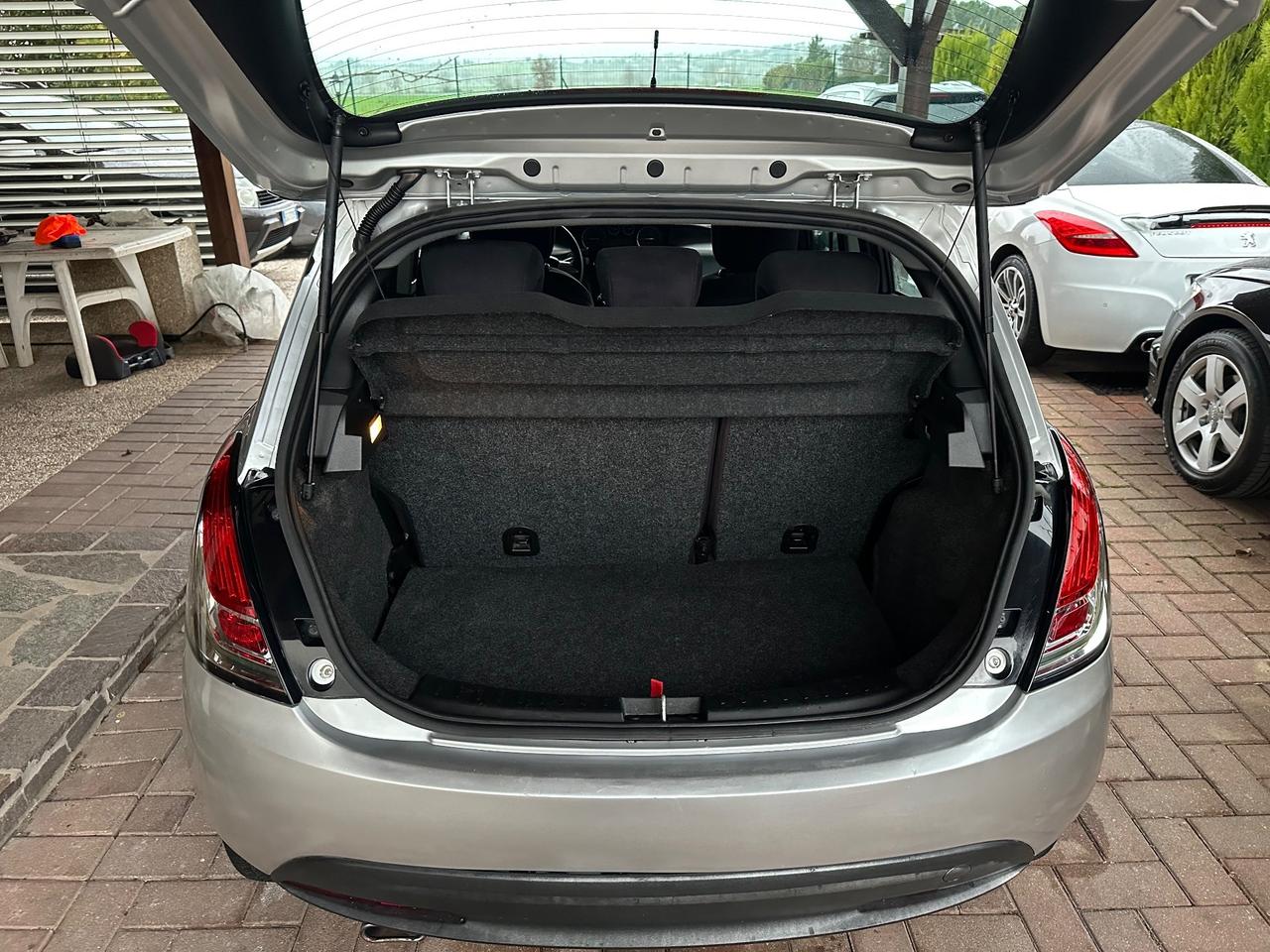 Lancia Ypsilon 1.2 69 CV 5 porte GPL Ecochic Platinum