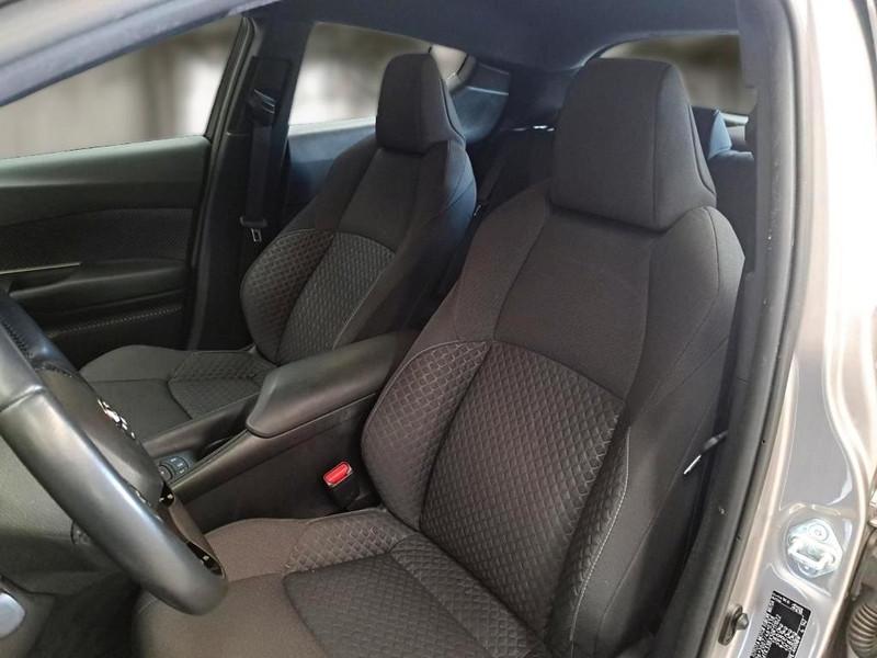 TOYOTA C-HR 1.8H 98CV E-CVT Business