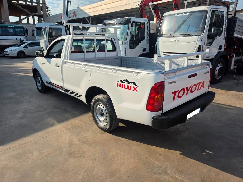 Toyota Hilux 2.5 D-4D 2WD 2p. Pick-up