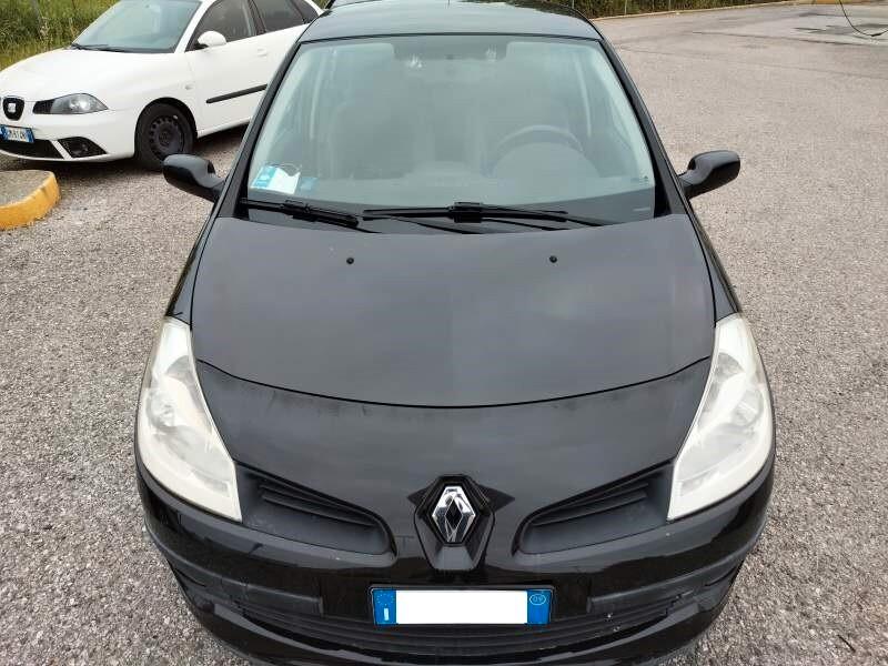 Renault Clio Storia 1.2 16V 5 porte GPL Dynamique
