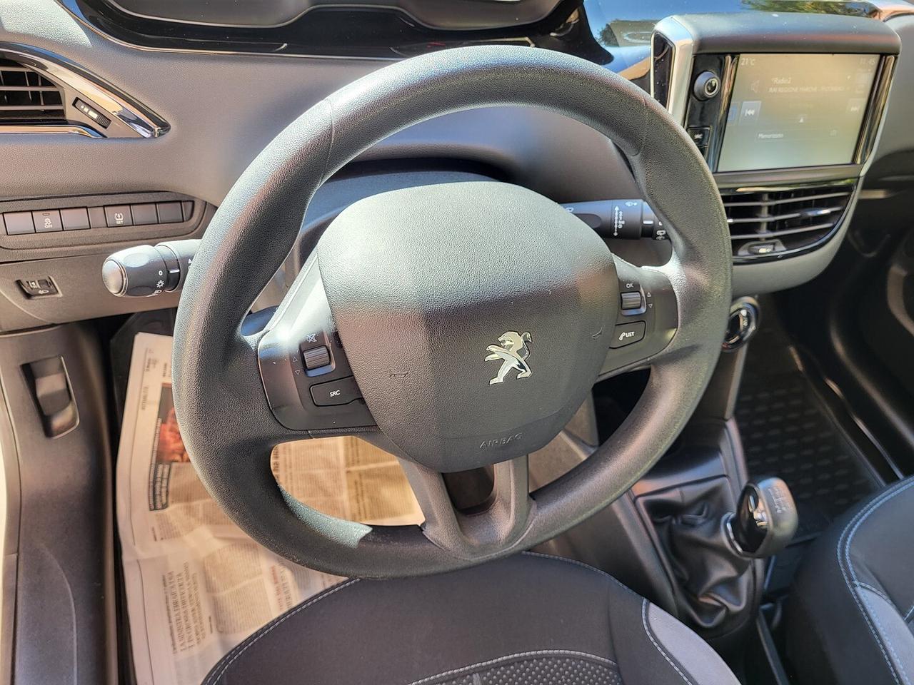 PEUGEOT 208 1,4 HDI-UNICA PROPRIETAR-4 REVISIONI