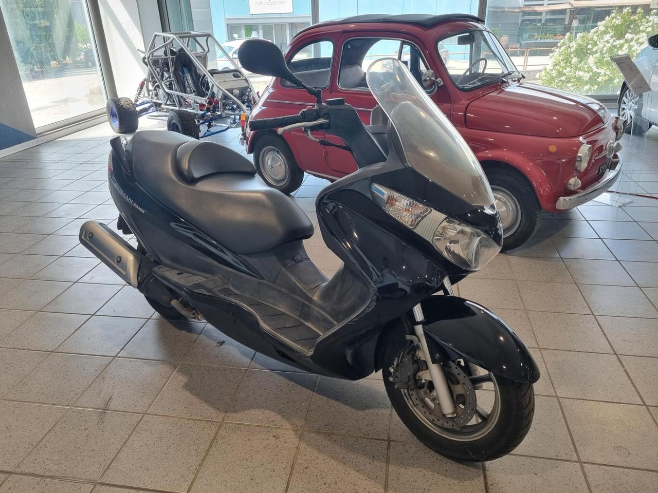 Suzuki Burgman 200