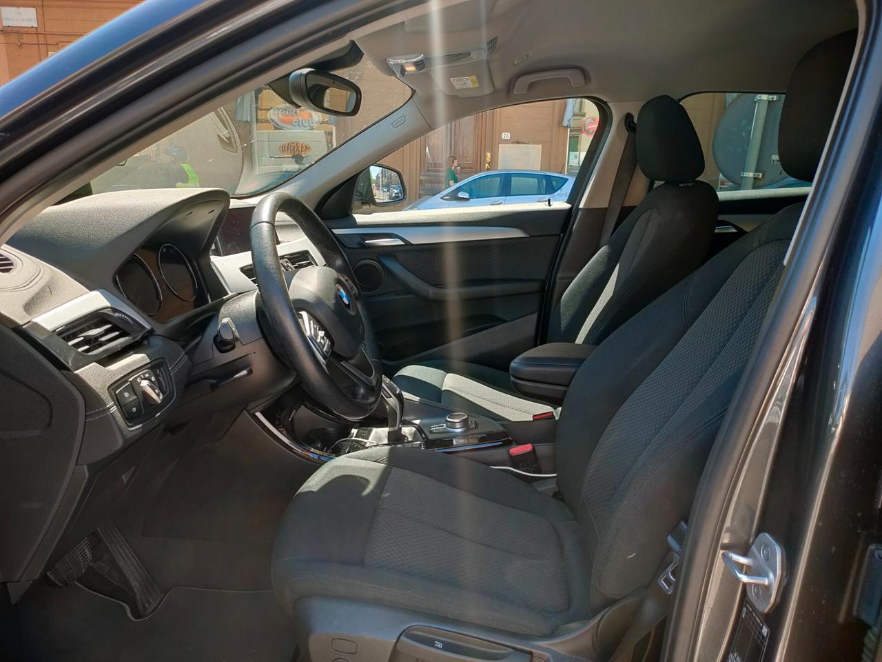 Bmw X2 sDrive18d Business-X