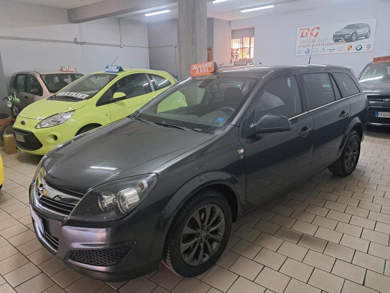 Opel Astra Opel astra 1.6 sw gpl 2010