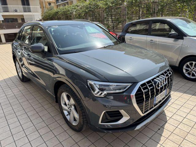 AUDI Q3 35 2.0 tdi quattro