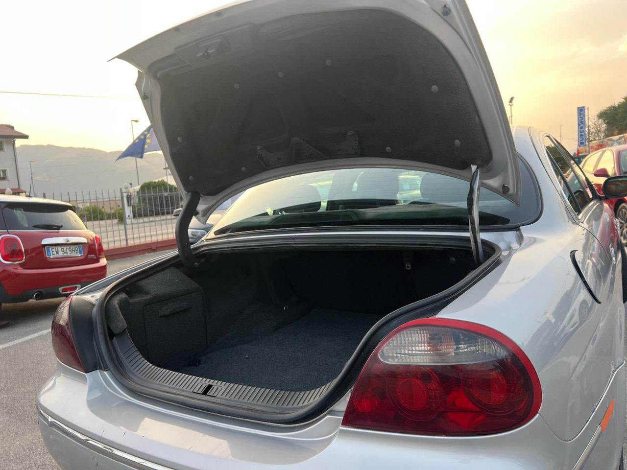Jaguar S-Type 2.7 diesel V6 Executive