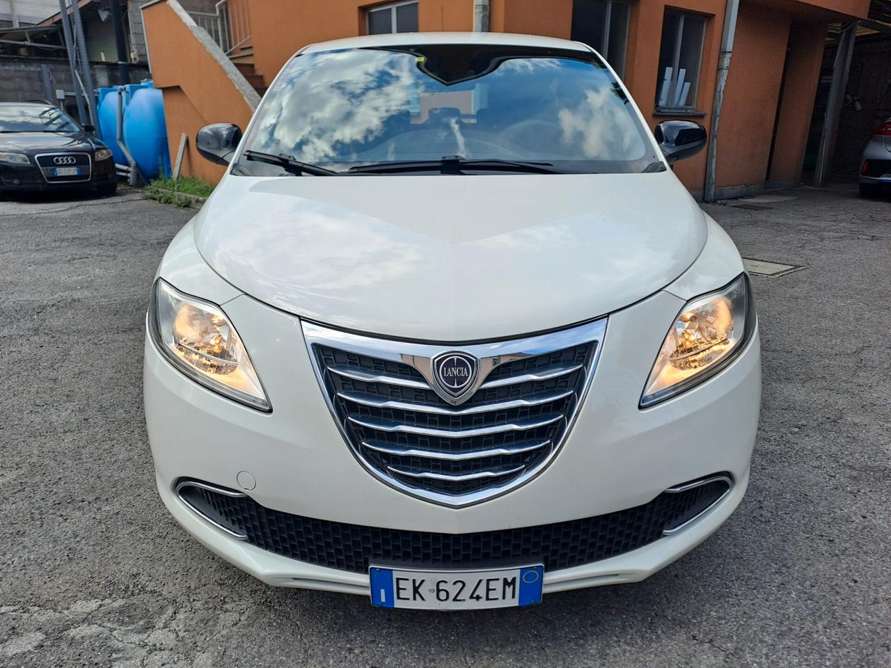 LANCIA YPSILON 1.2 BENZINA *OK NEOPATENTATI*