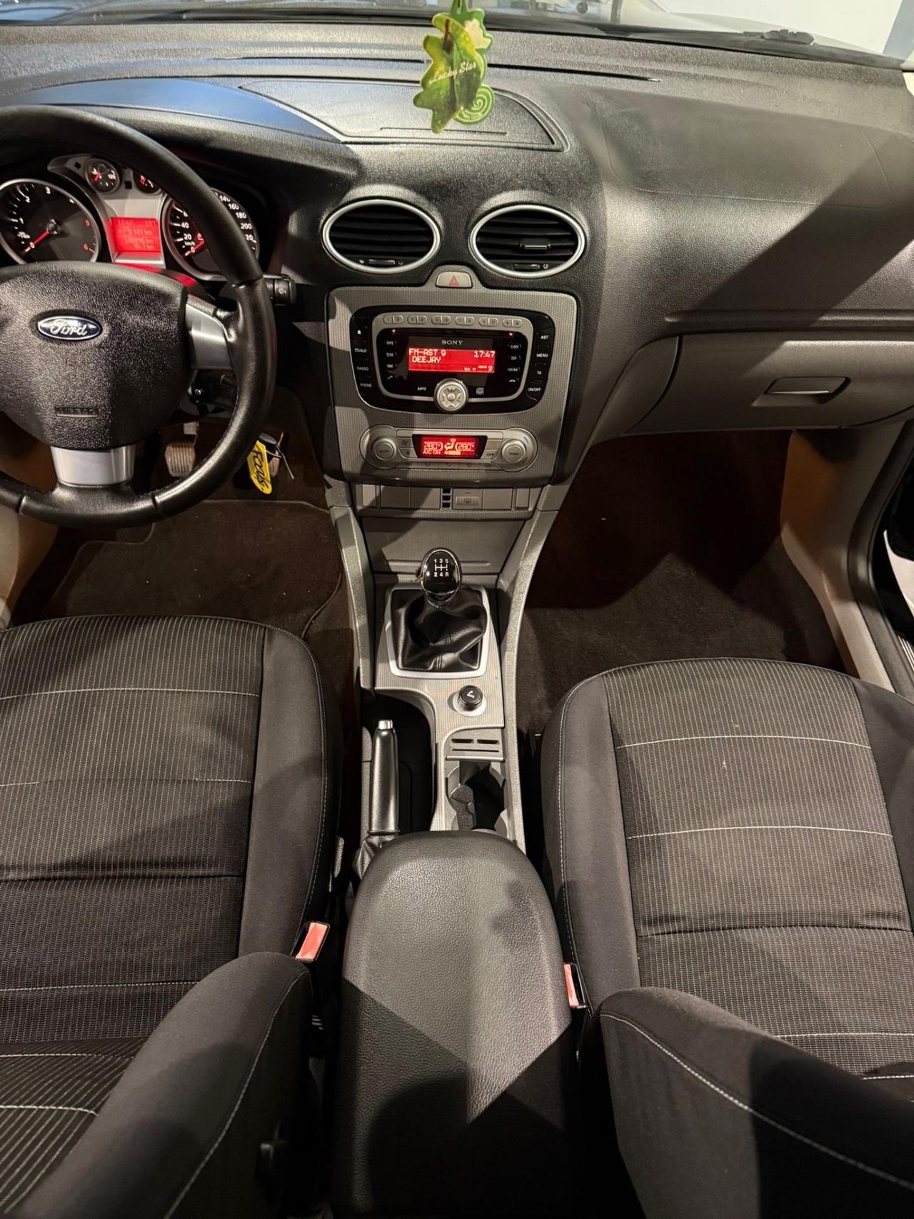 Ford Focus 1.6 TDCi (90CV) -NEOPATENTATI-UNICO PROPRIETARIO