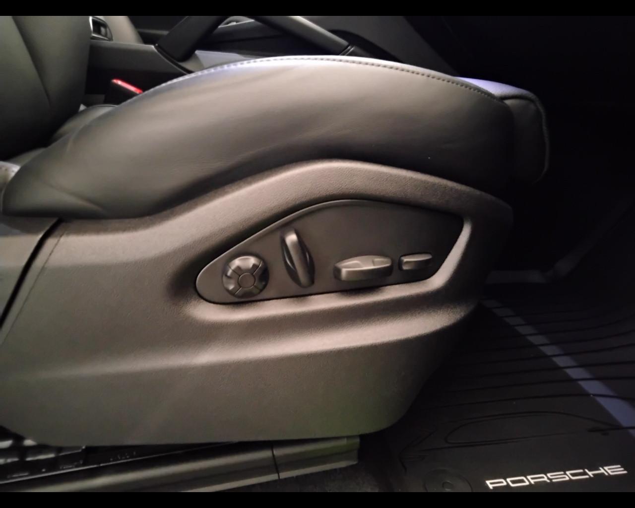 PORSCHE Cayenne Coupe 2019 - Cayenne Coupe 3.0 e-hybrid 5p.ti tiptro
