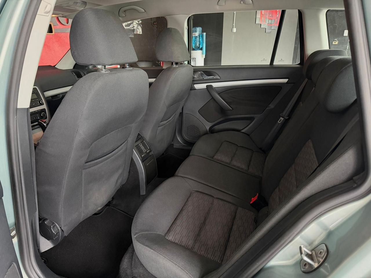 Skoda Octavia 2.0 TDI 140CV DSG 4x4 Wagon Style