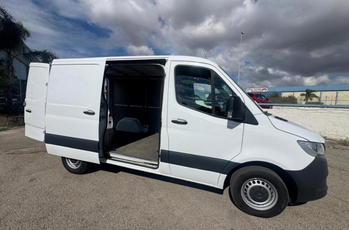 MERCEDES Sprinter 311 CDI