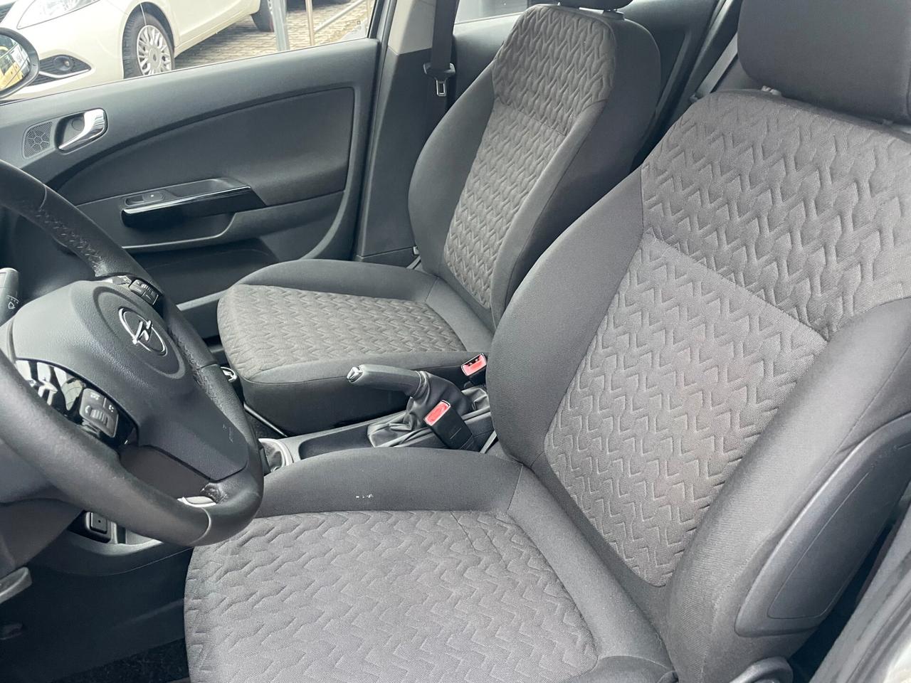 Opel Corsa 1.2 5 porte Edition IDONEA NEOPATENTATI