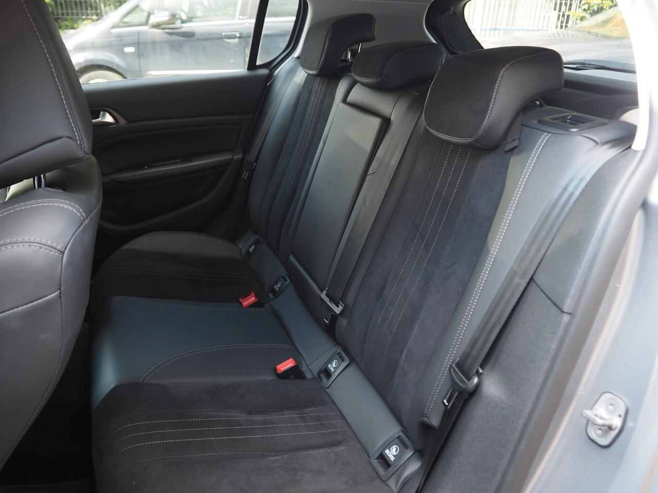 Peugeot 308 BlueHDi 120 S&S Allure