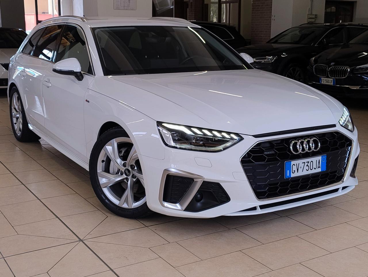 AUDI A4 Avant 40 TDI quattro SLINE MATRIX VIRTUAL