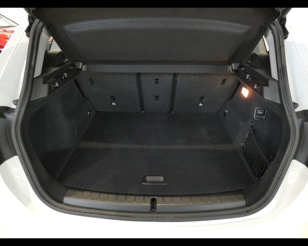 BMW Serie 2 A.T. (F45) - 218d Active Tourer Business