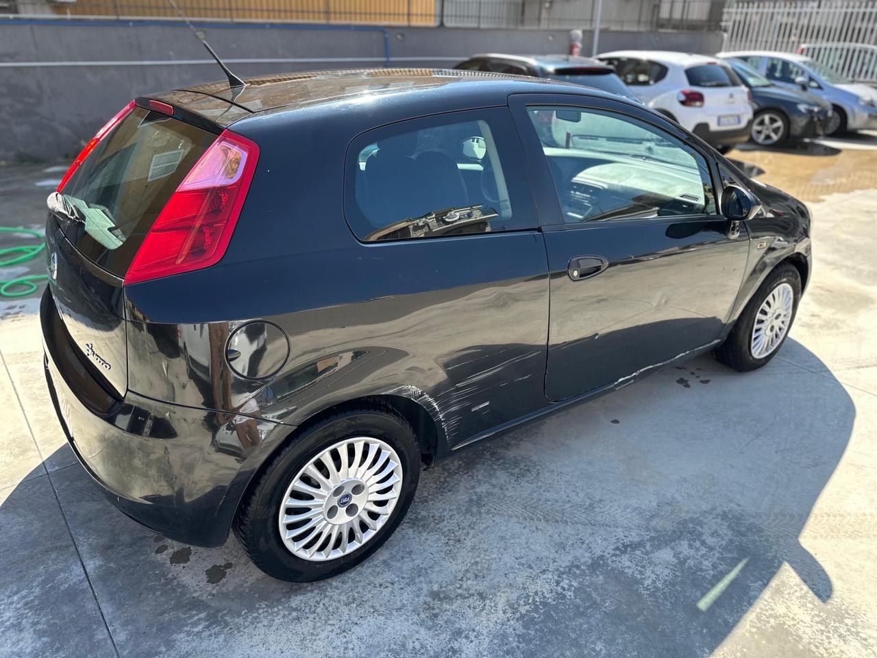Fiat Grande Punto 1.3 MJT 75 CV 5 porte Active