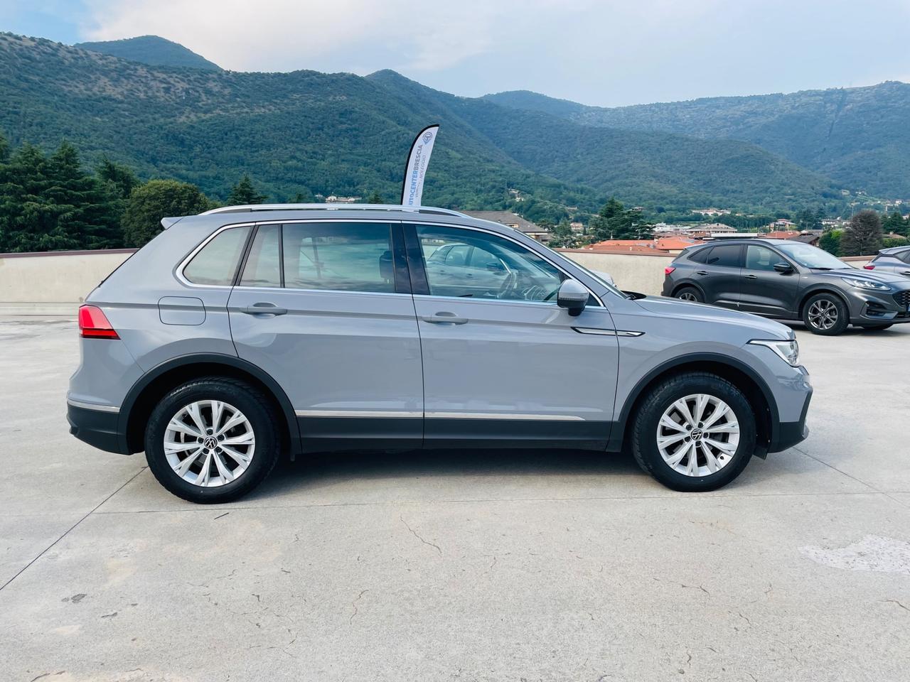 Volkswagen Tiguan 2.0 TDI 150 CV SCR DSG Life Euro 6E UniProprietario