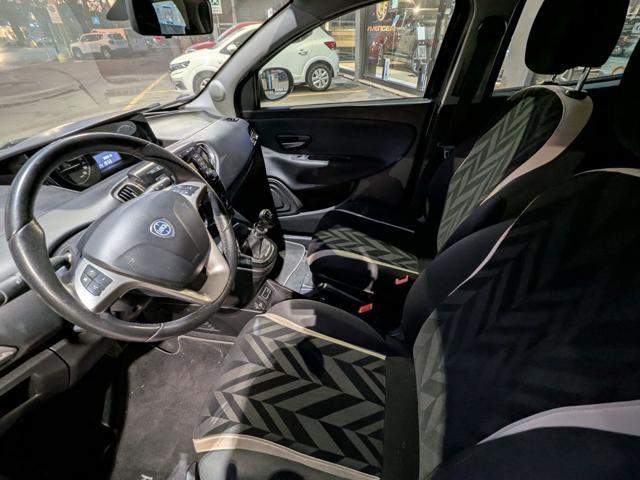 LANCIA Ypsilon 1.2 69 CV 5 porte Gold